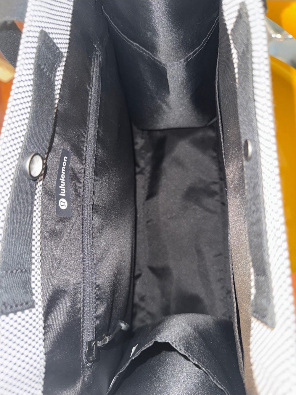 Lululemon Two-Tone Canvas Tote Bag 10L - Picture 7 of 7